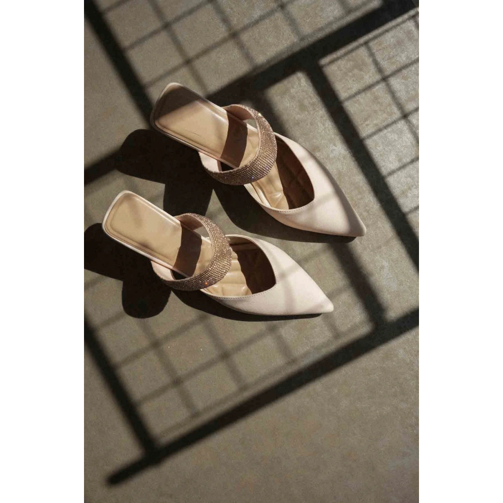 Topuklu Bej Kadın Terlik TR08MS13B