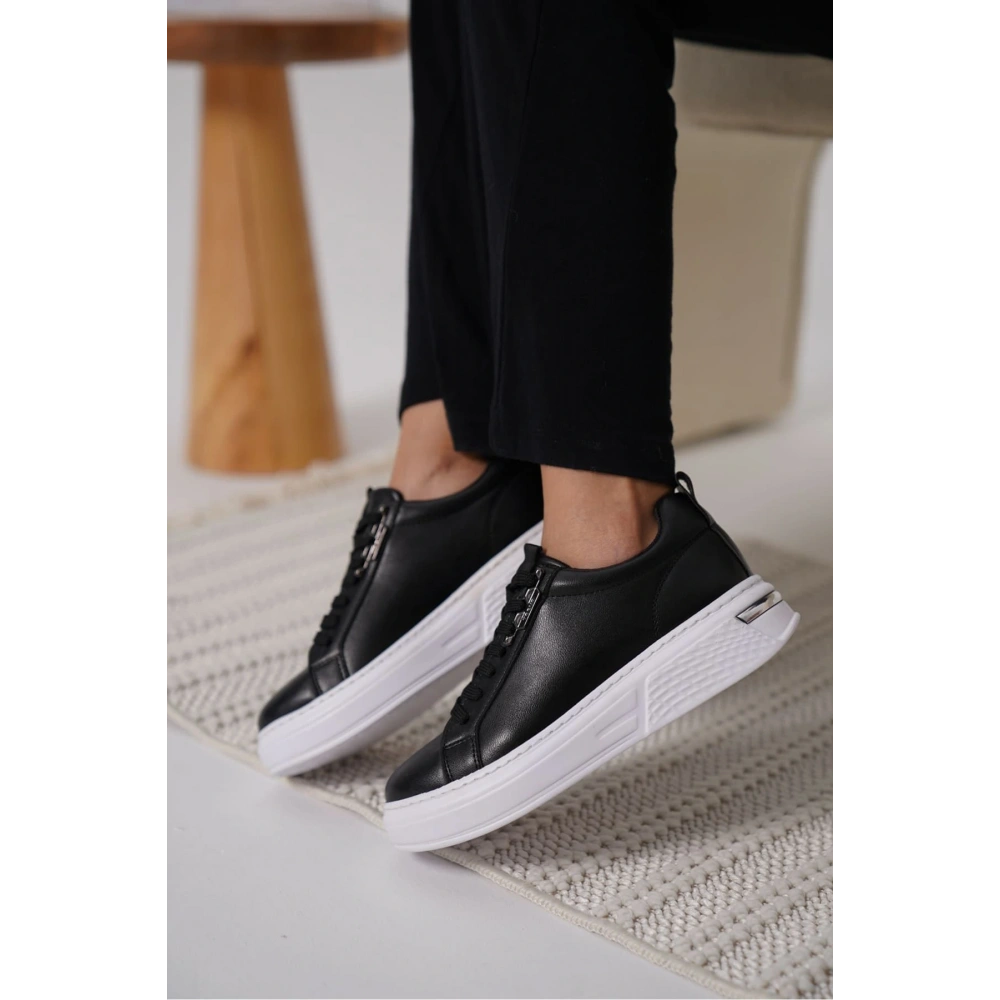 Nova Kadın Gümüş Detaylı Siyah Sneaker
