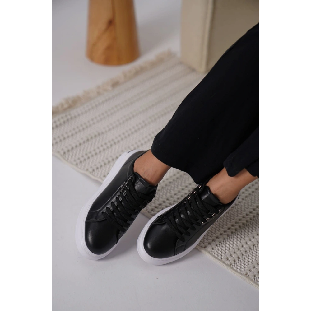 Nova Kadın Gümüş Detaylı Siyah Sneaker