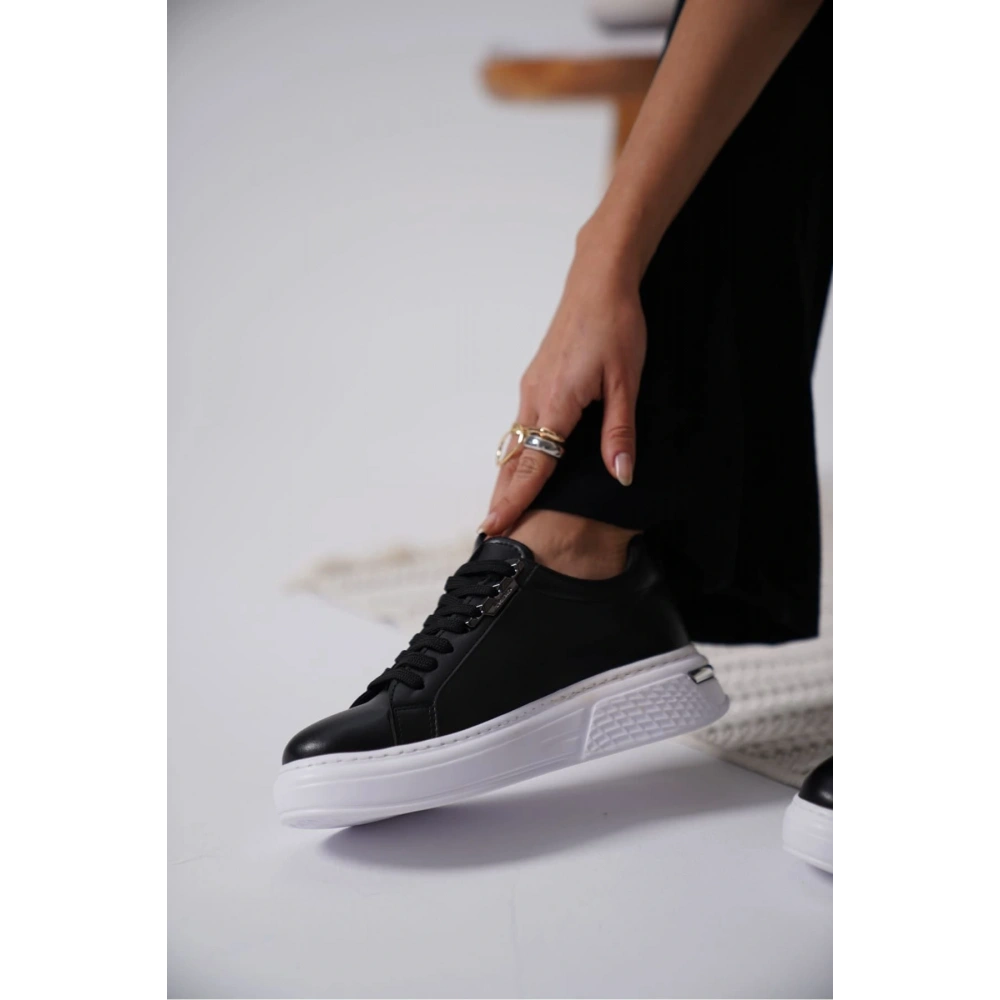 Nova Kadın Gümüş Detaylı Siyah Sneaker