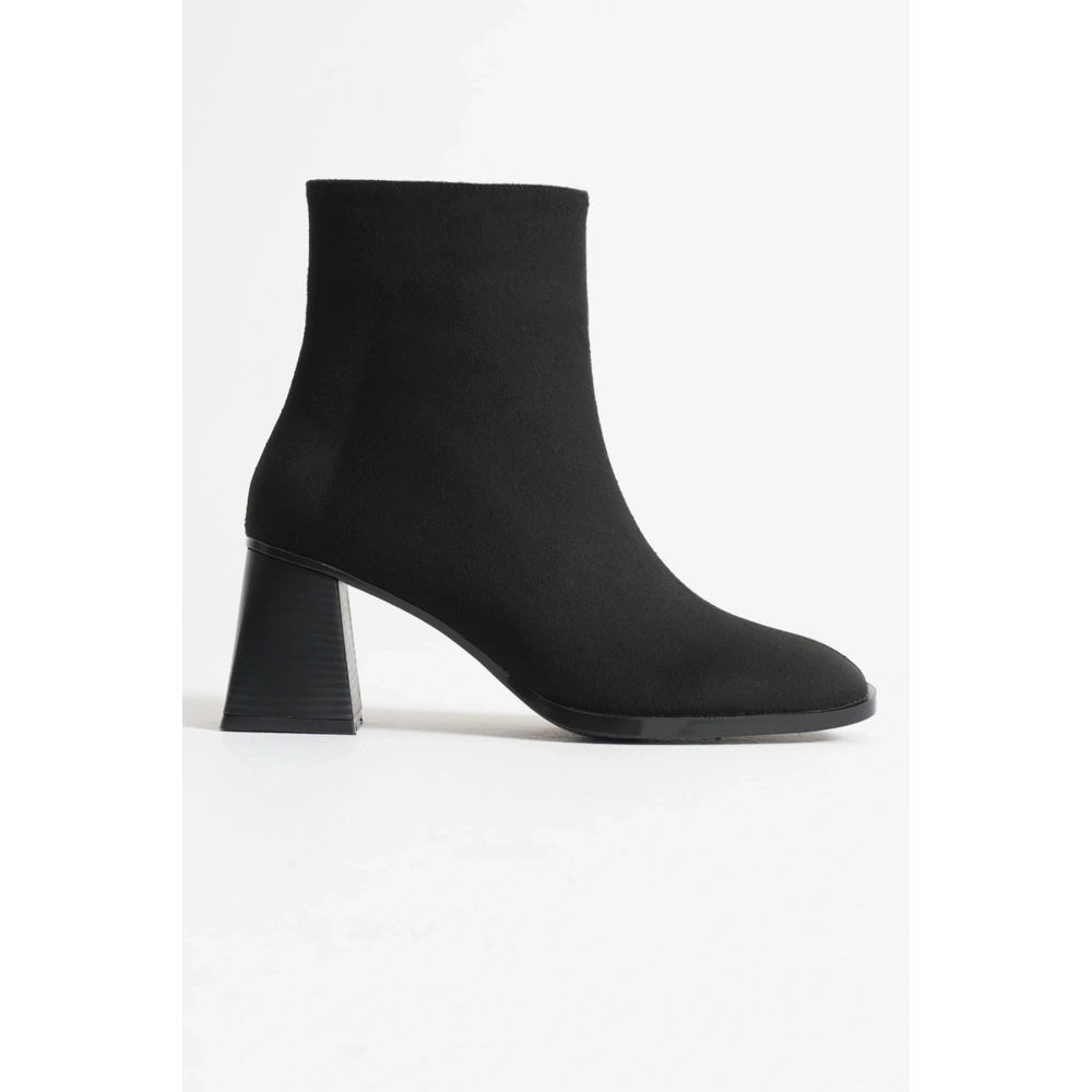 Ornela Kadın Siyah Süet Topuklu Bot