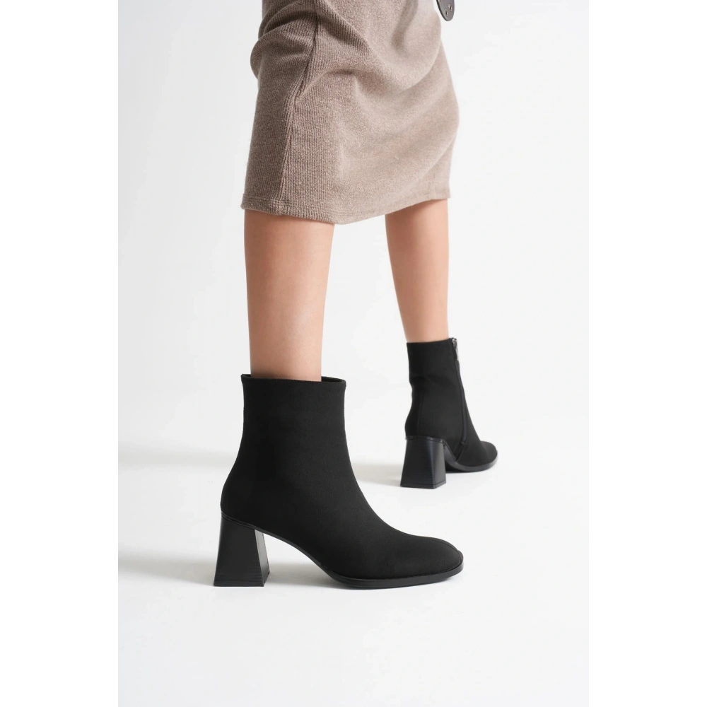Ornela Kadın Siyah Süet Topuklu Bot