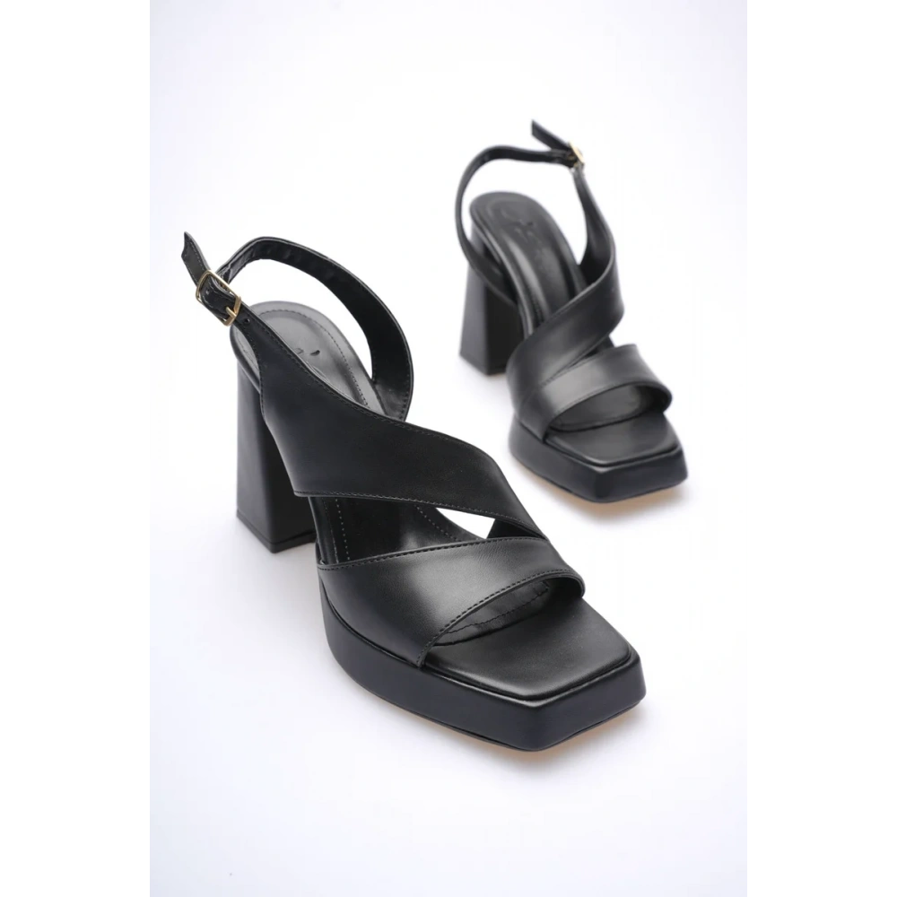 Siyah Kadın Topuklu Platform Sandalet TR12MY04A