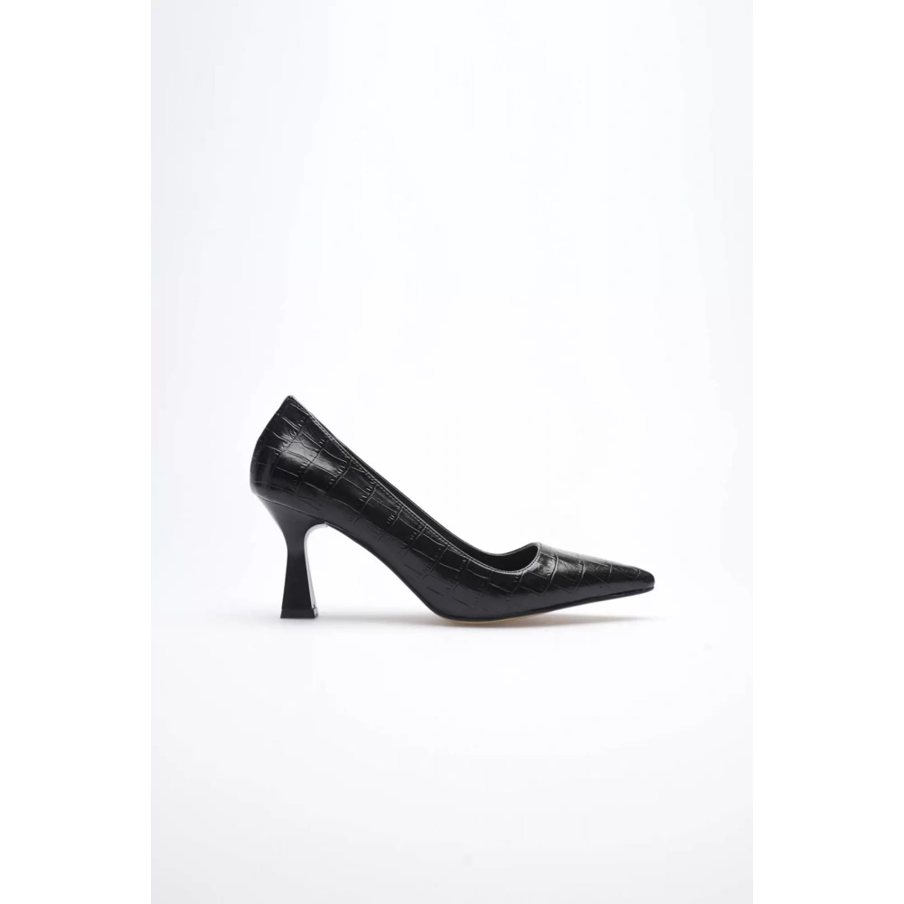Siyah Kroko Sivri Burun Orta Topuklu Kadın Stiletto TR20MS02F