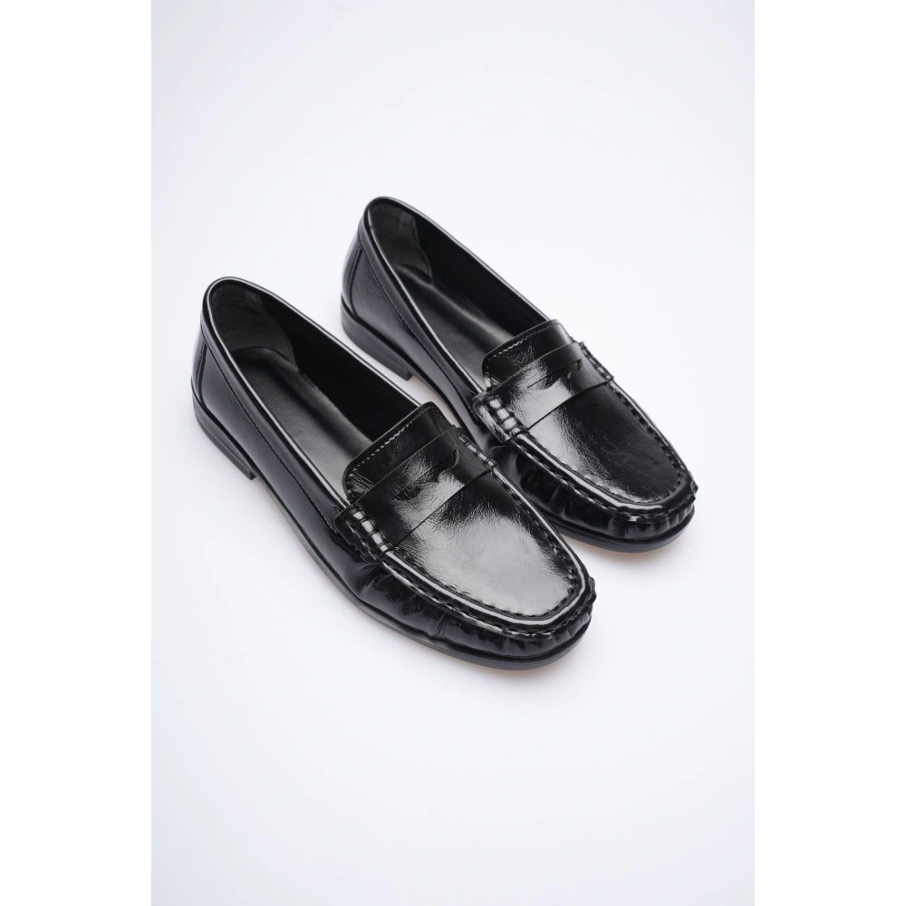 Siyah Parlak Deri Görünümlü Penny Loafer TR88MS02A