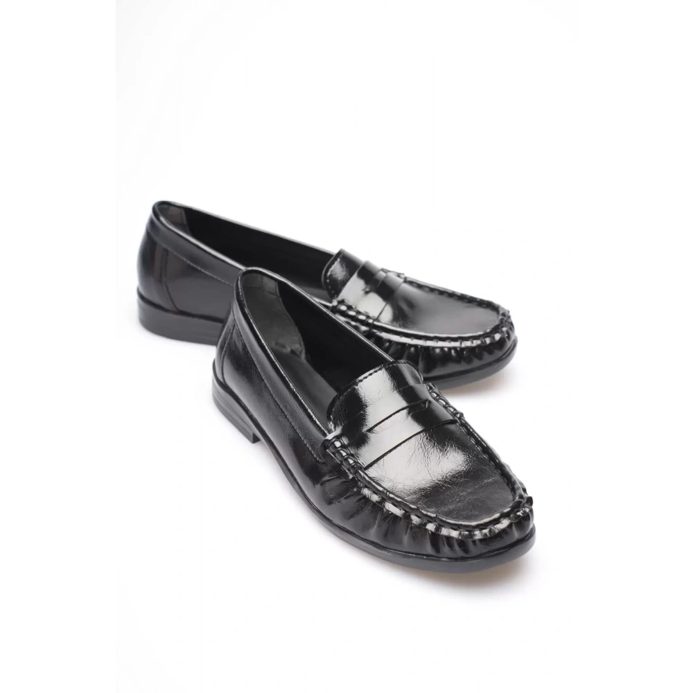 Siyah Parlak Deri Görünümlü Penny Loafer TR88MS02A