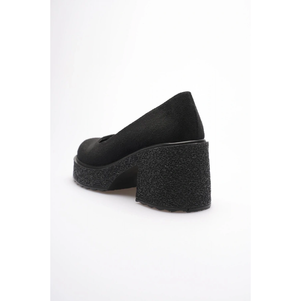 Siyah Süet Kadın Günlük Ayakkabı TR06MS04E