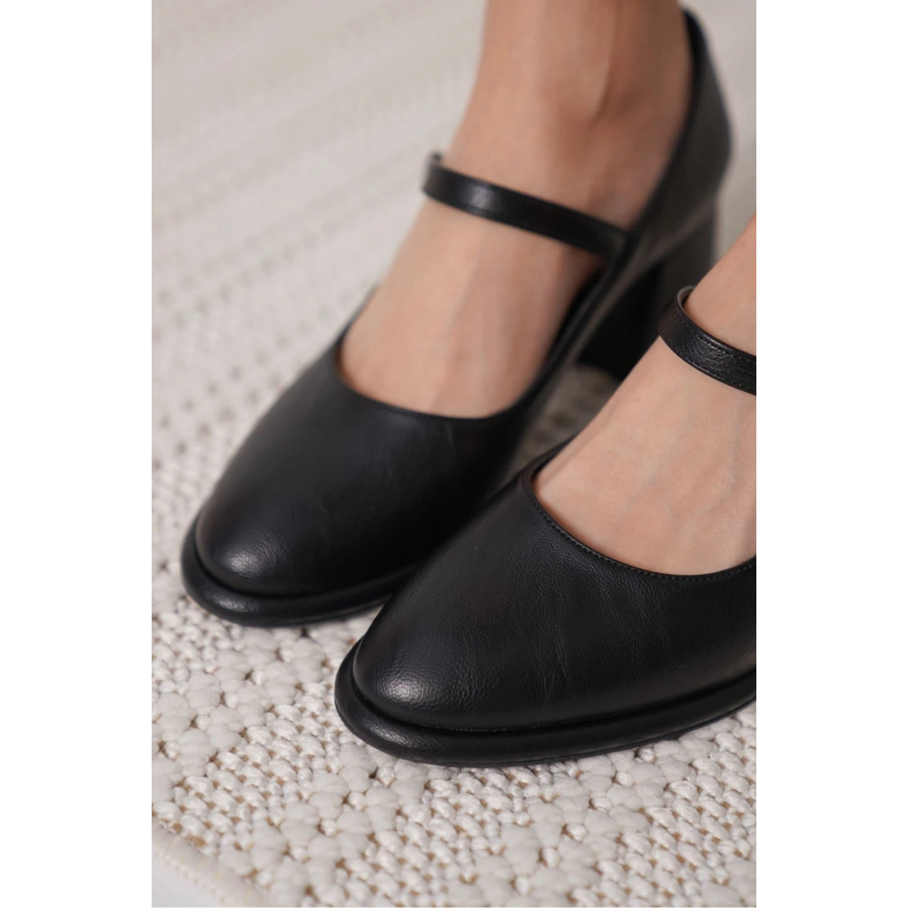 Slay Siyah Cilt Kadın Topuklu Ayakkabı