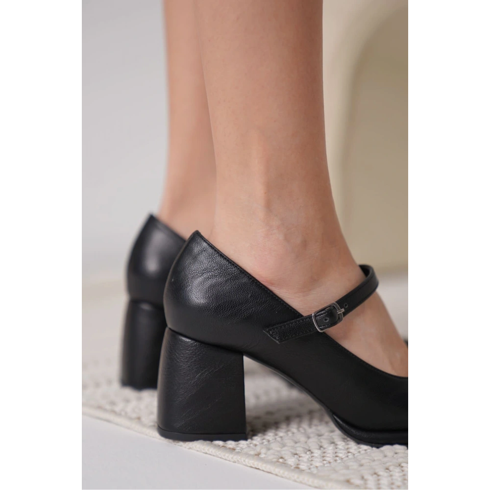 Slay Siyah Cilt Kadın Topuklu Ayakkabı