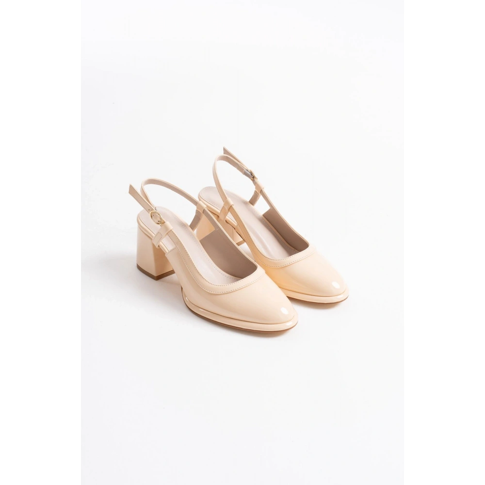 Açık Sarı Rugan Kadın Topuklu Ayakkabı TR18MS17B