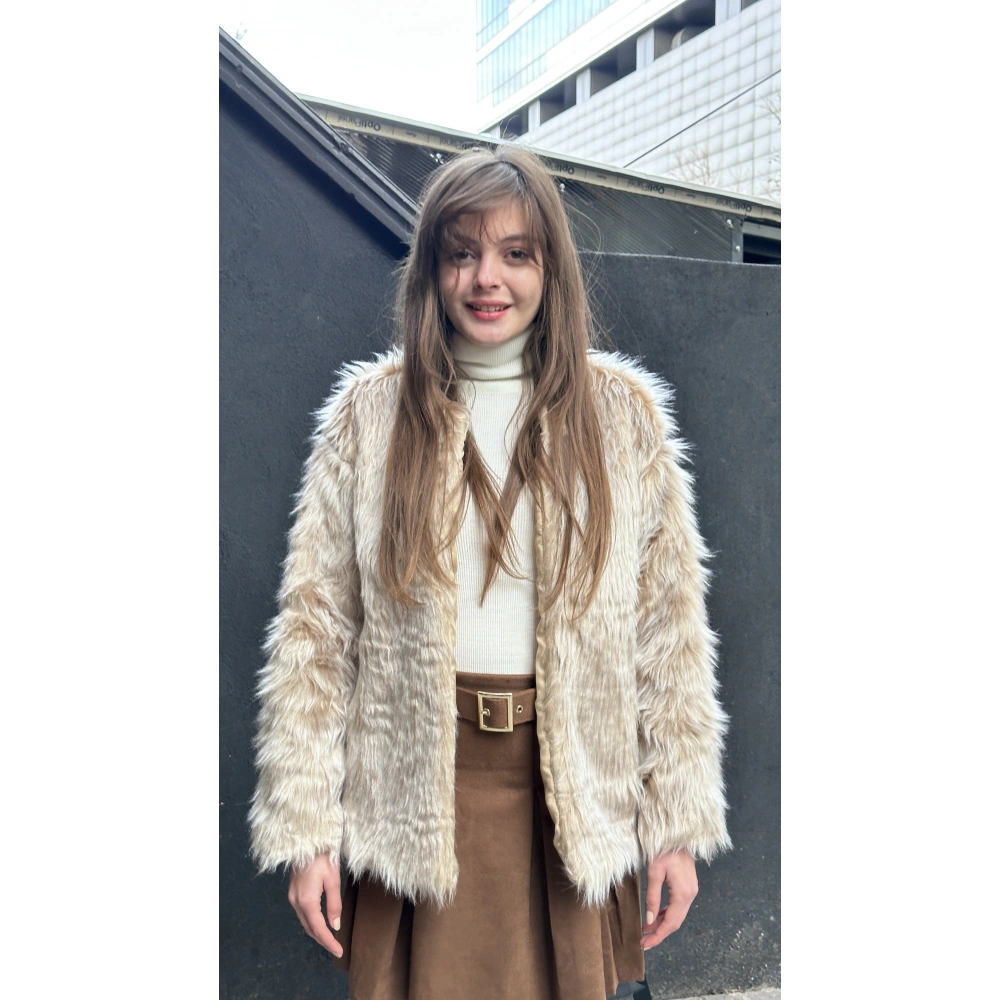 Kadın Krem Peluş Kaban