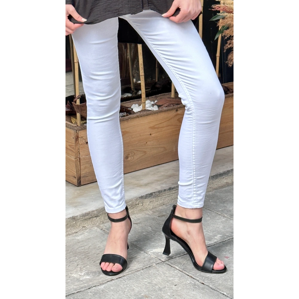 Kadın Dar Paça Pantolon Beyaz