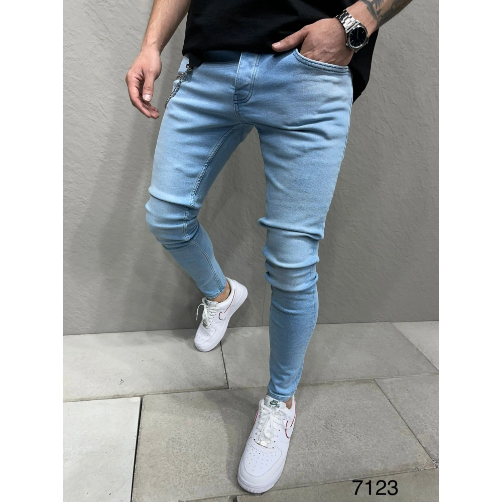 Erkek Açık Mavi Zincir Detaylı Pantolon