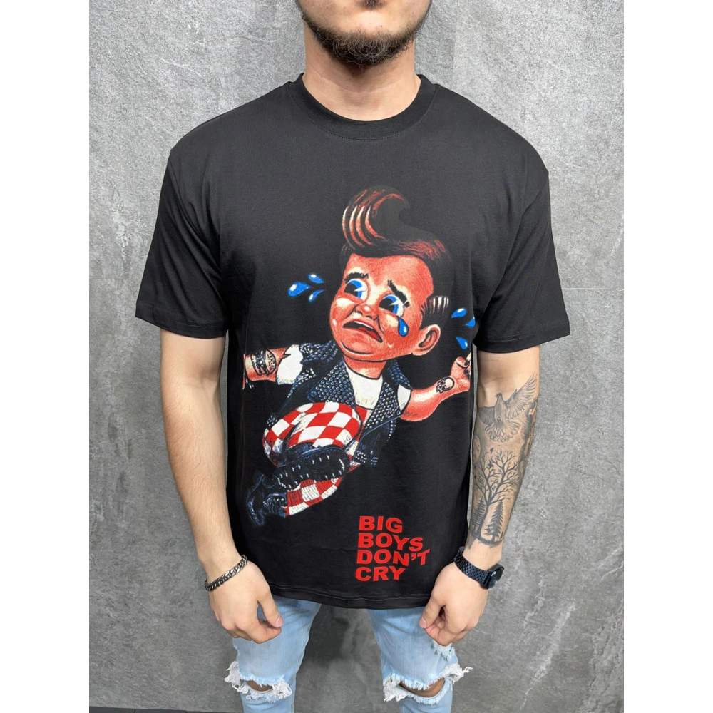 Erkek Ağlayan Figürlü Siyah T-shirt