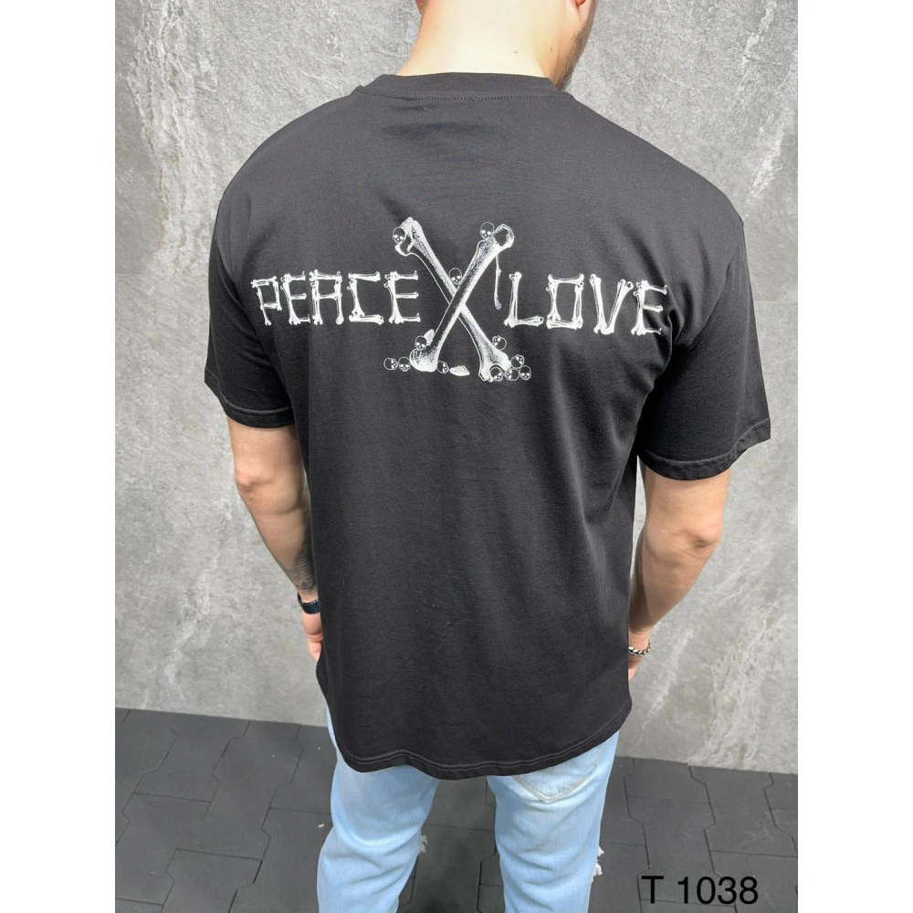 Erkek Siyah Kurukafa Desenli T-shirt