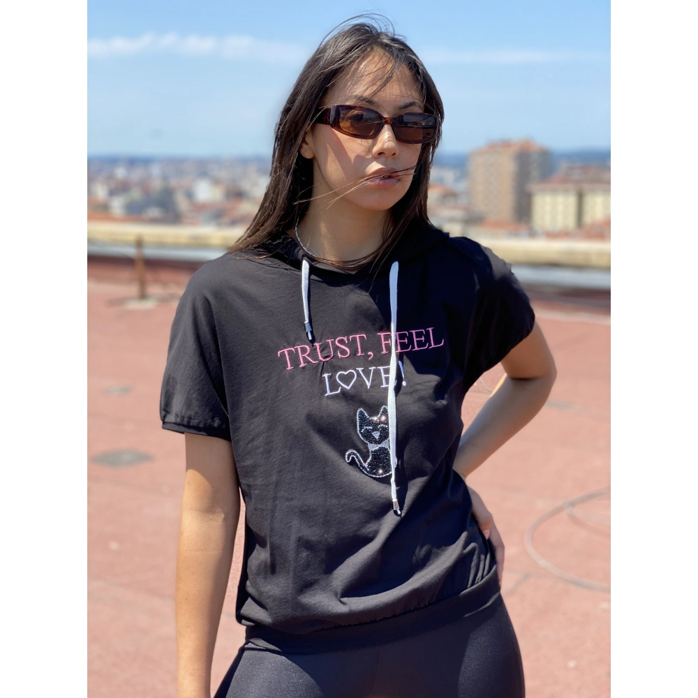 Joann Siyah Kapşonlu Kadın Tshirt