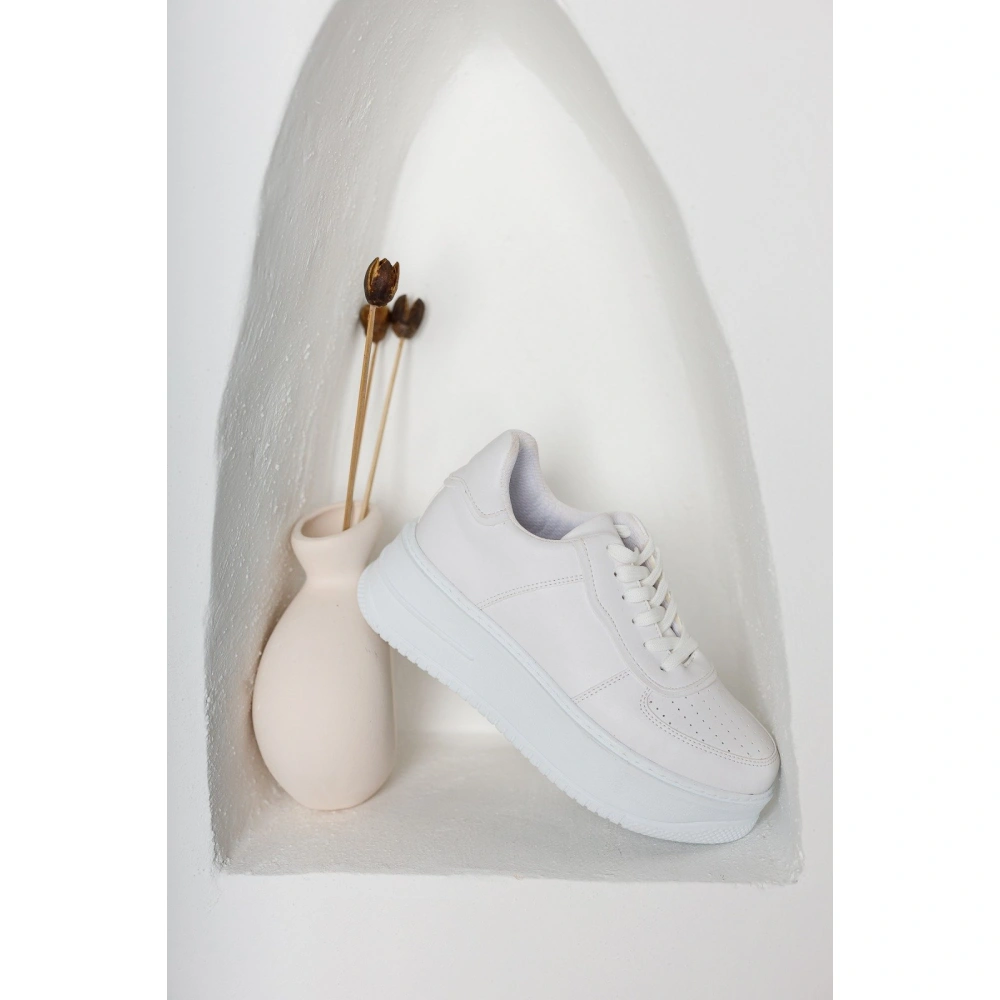 Kadın Beyaz Dolgu Topuklu Spor Ayakkabı