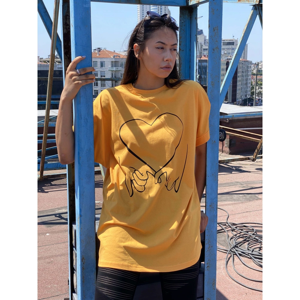 Kadın Sarı Kalp Baskılı T-shirt