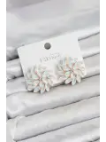 Beyaz Renk Kristal Taşlı Çiçek Model Kadın Küpe