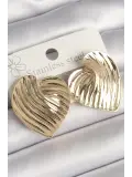Pirinç Gold Renk İşlemeli Plaka Kalp Model Kadın Küpe