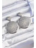 Pirinç Gümüş Renk Oval İşlemeli Küpe