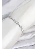 Pirinç Gümüş Renk Zirkon Taşlı Çiçek Model Kadın Bileklik