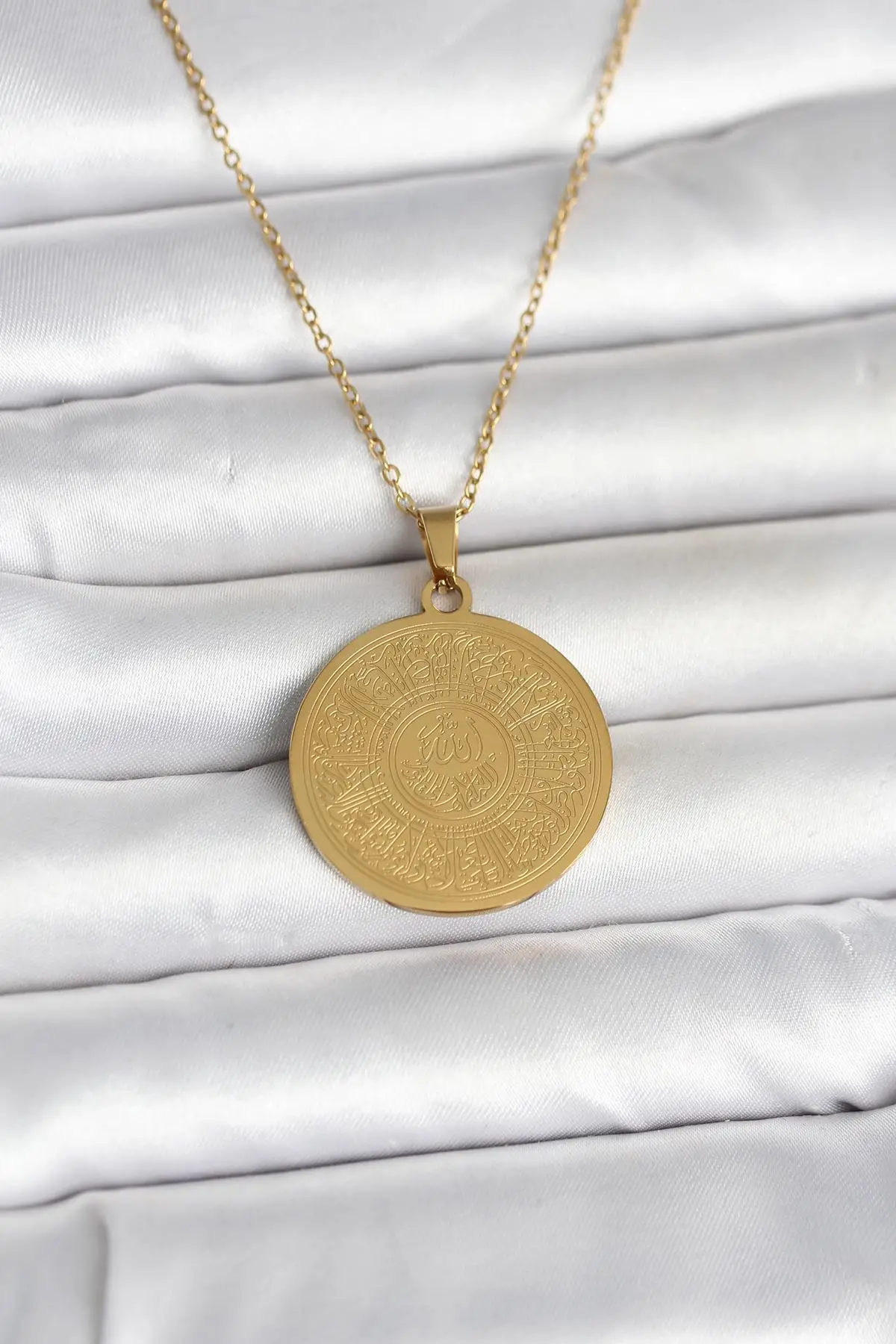 316L Çelik Gold Renk Ayetel Kürsi Yazılı Kolye