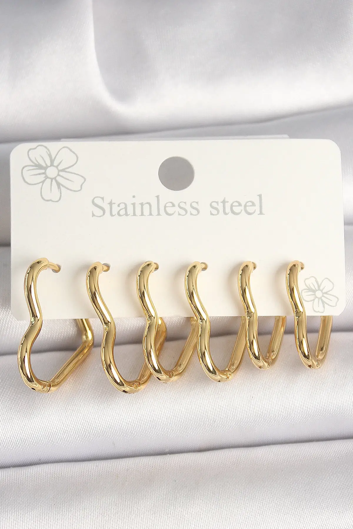 316L Çelik Gold Renk Kalp Model Kadın Küpe Seti