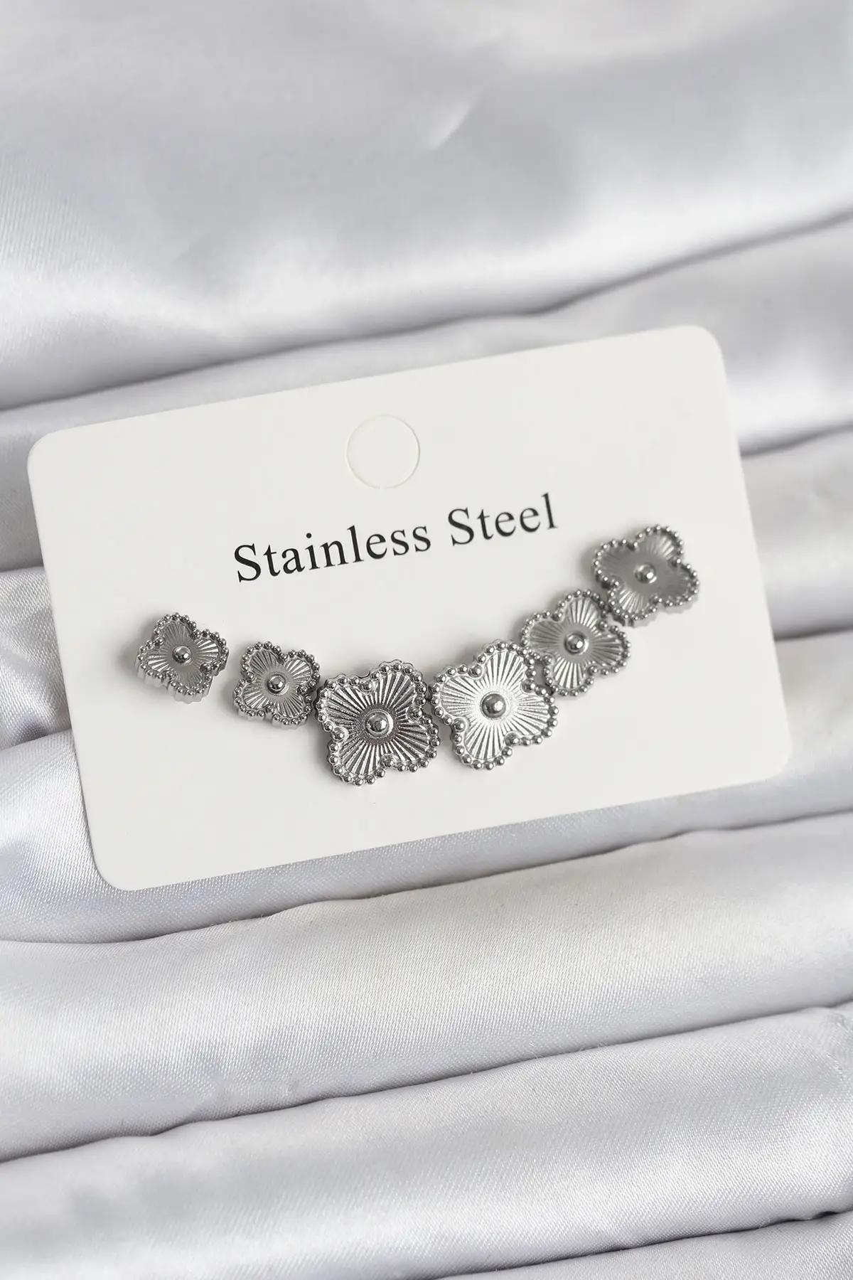 316L Çelik Gümüş Renk Yonca Küpe Seti