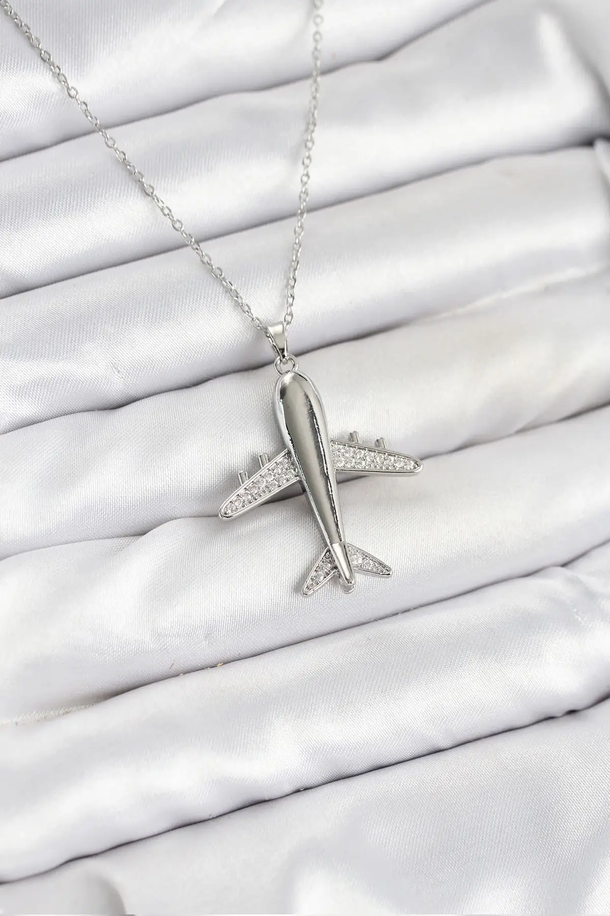 316L Çelik Zincir Gümüş Renk Uçak Model Kadın Kolye
