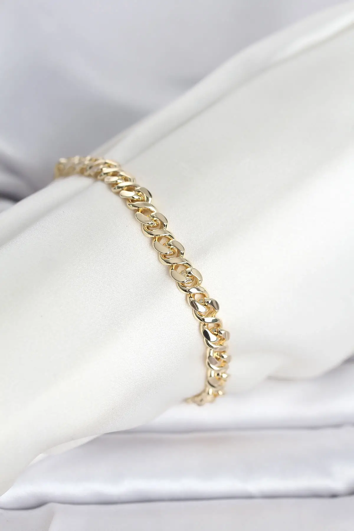 CM 14K Gold Renk Yassı Zincir Model Kadın Bileklik