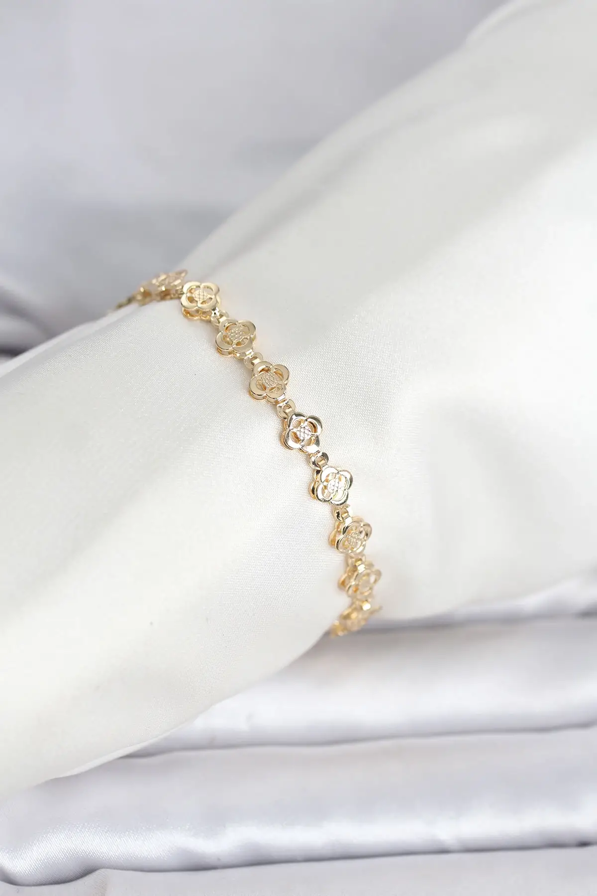 CM 14K Gold Renk Yonca Model Kadın Bileklik