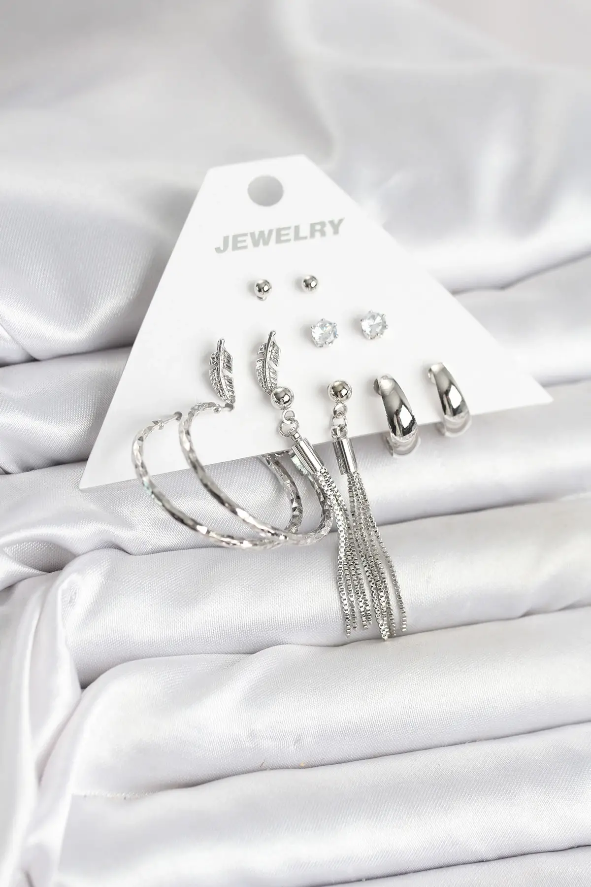 Gümüş Renk Pirinç 6 Çiftli Kadın Küpe Seti