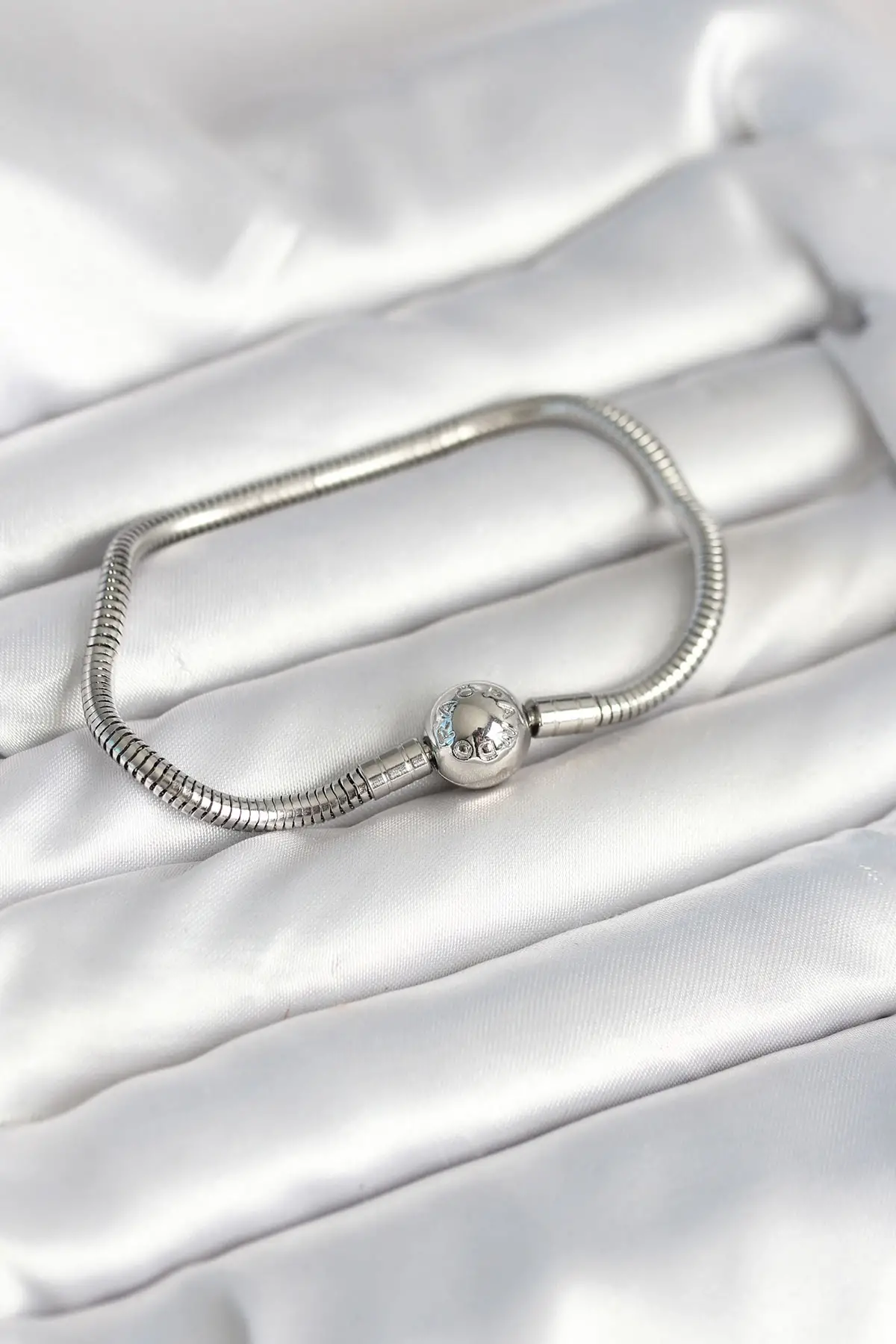 Gümüş Renk Pirinç Charm Bileklik