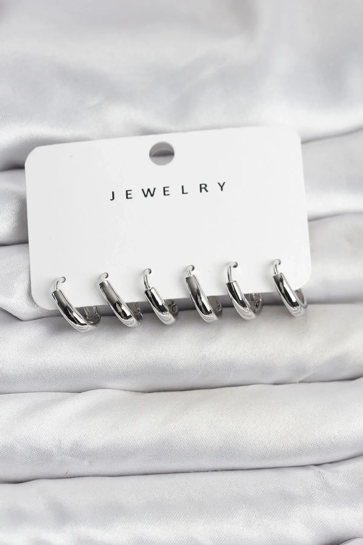 Gümüş Renk Pirinç Halka Kadın Küpe Seti