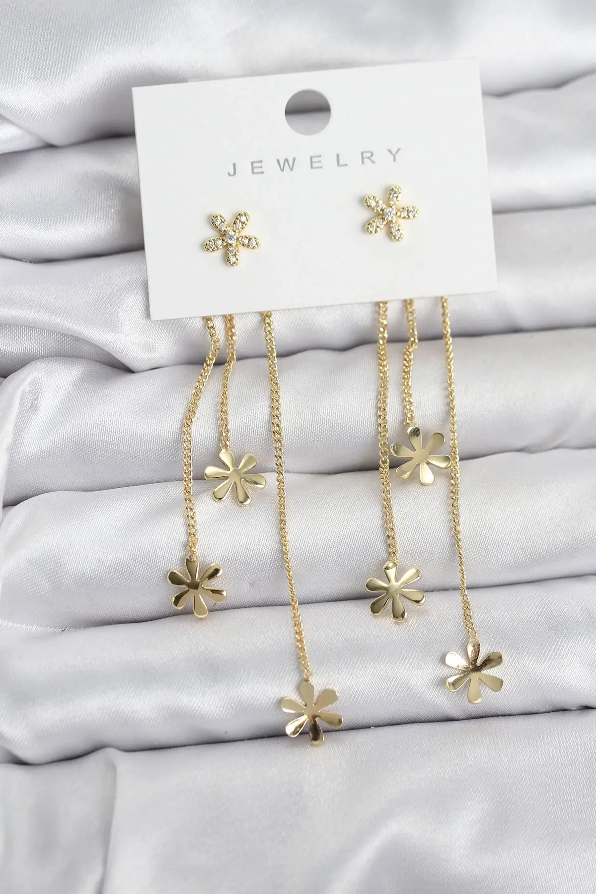 Papatya Model Gold Renk Pirinç Sallantılı Kadın Küpe