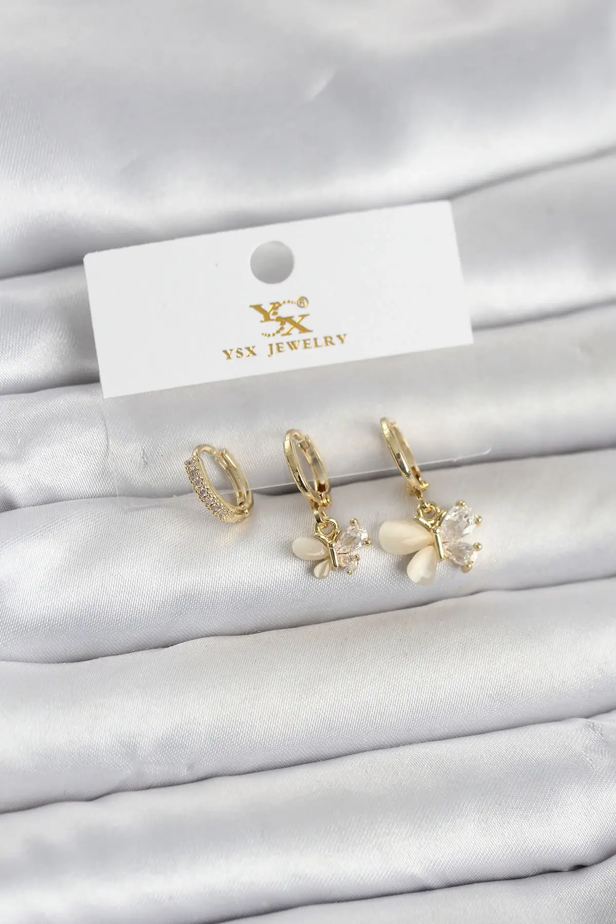 Pirinç Gold Renk Kelebek Model 3lü Kadın Küpe