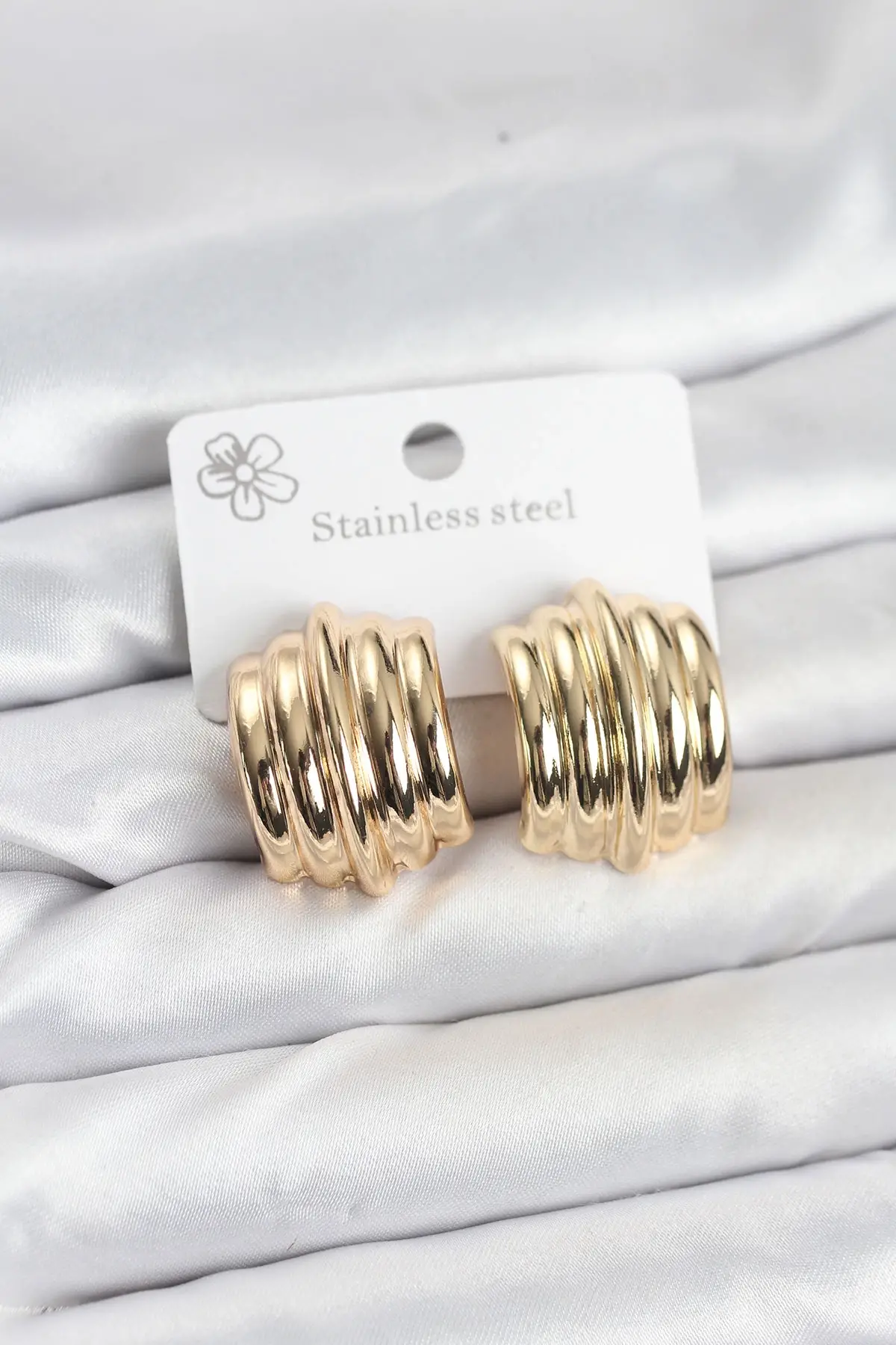 Vintage Model 316L Çelik Gold Renk Kadın Küpe