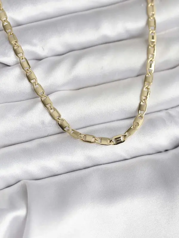 14K Gold Renk Kaplama Plaka Ezme Model Zincirli CM Kadın Kolye