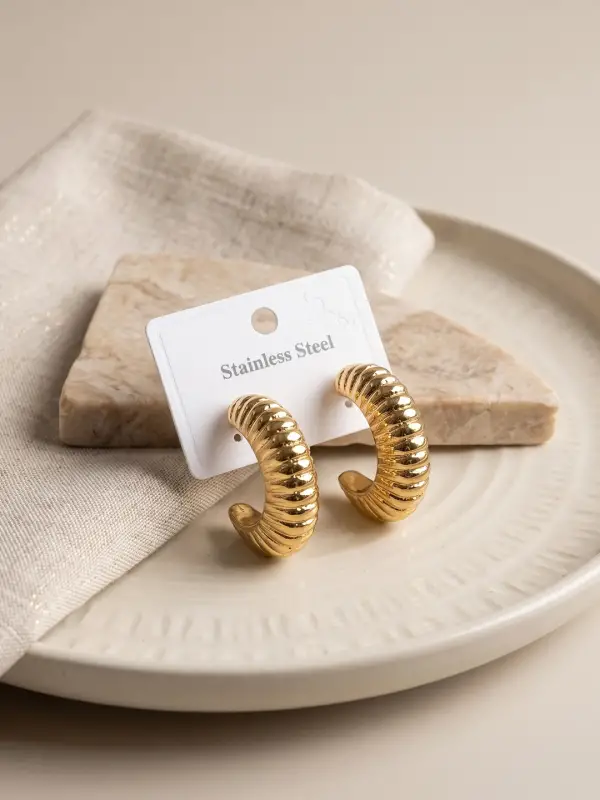 316L Çelik Gold Renk Bombeli Kroasan Model Küpe