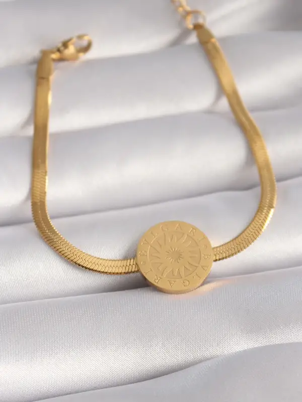 316L Çelik Gold Renk İtalyan Zincir Model İşlemeli Madalyon Figür Kadın Bileklik