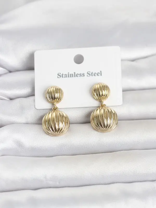 316L Çelik Gold Renk Vintage Model Kadın Küpe