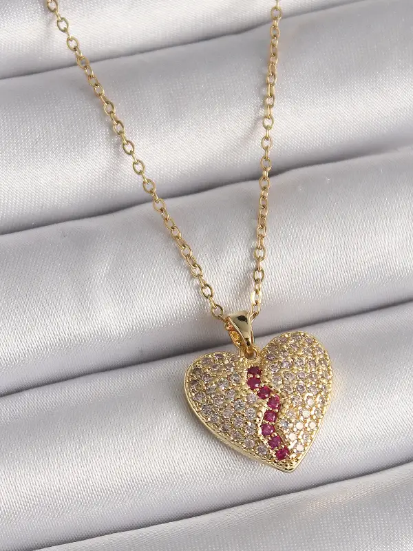 316L Çelik Gold Renk Zincir Zirkon Taşlı Kalp Model Kadın Kolye