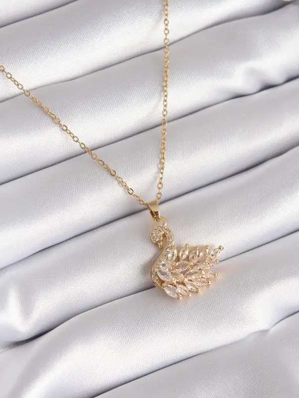 316L Çelik Gold Renk Zirkon Taşlı Kuğu Model Kadın Kolye