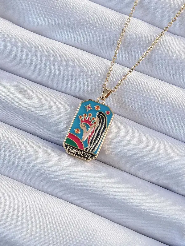 316L Çelik Zincir Altın Renk Taç ve Kız Figürlü Renkli Mineli Tarot Kolye