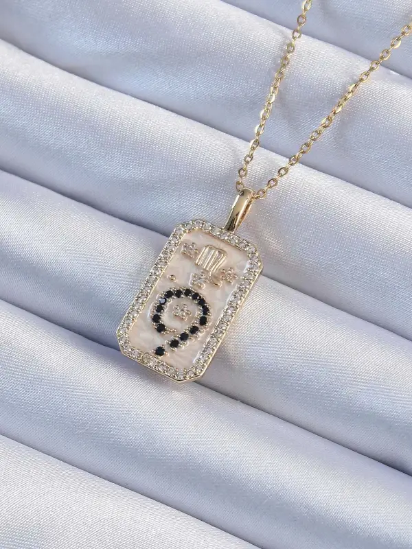 316L Çelik Zincir Altın Renk Zirkon Taşlı Minimal Papatya Figürlü Tarot Kolye