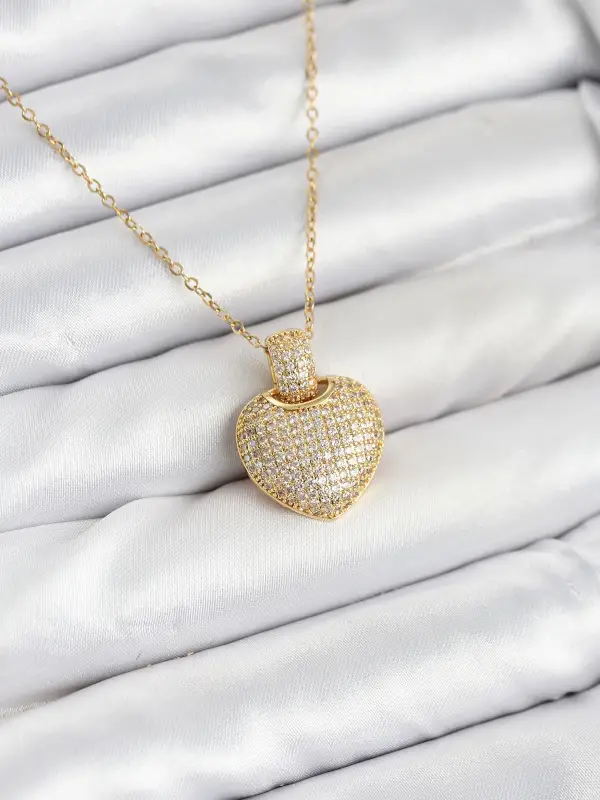 316L Çelik Zincir Gold Renk Zirkon Taşlı Kalpli Kadın Kolye