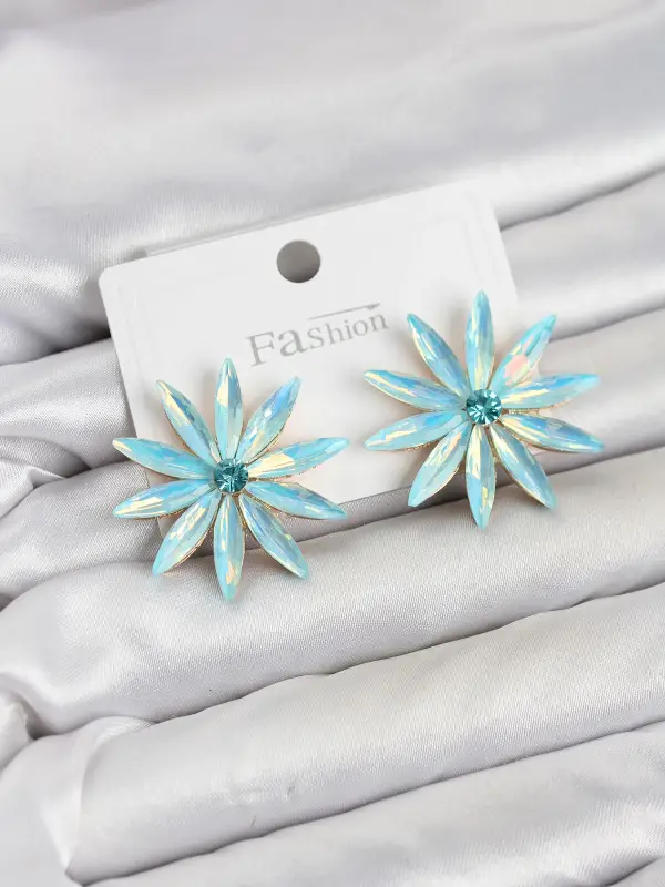 Buz Mavisi Kristal Taşlı Lotus Model Kadın Küpe