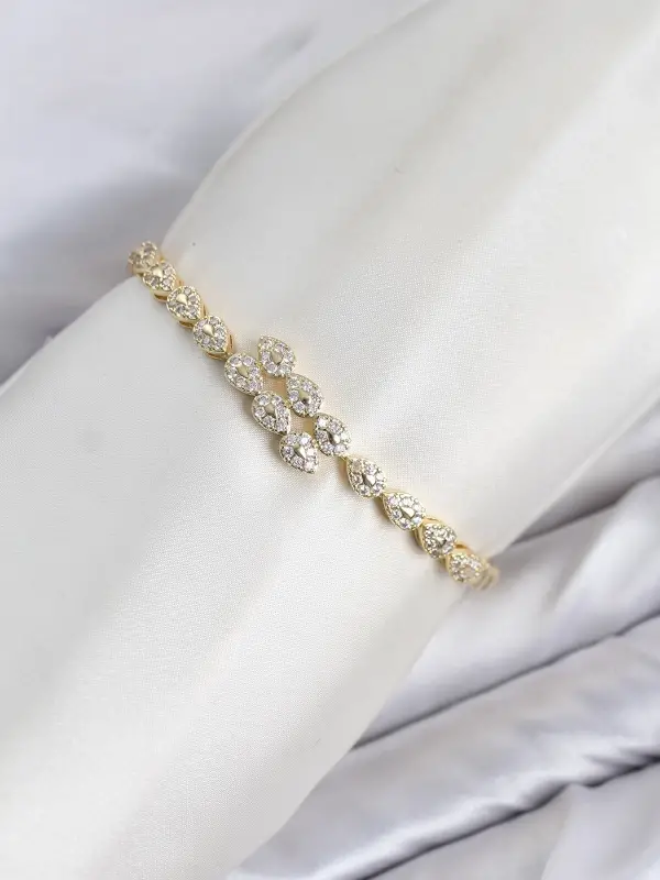 CM Damla Model Zirkon Taşlı VIP Seri Gold Renk Pirinç Kadın Bileklik