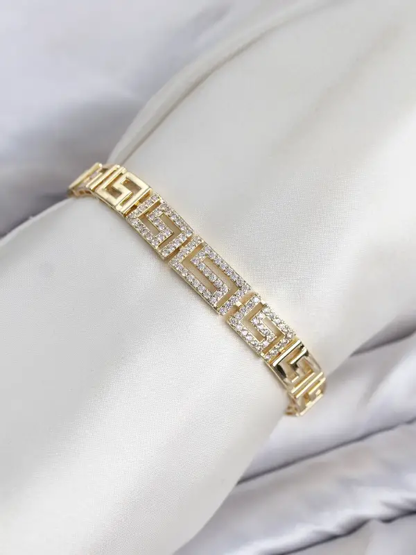 CM Labirent Model Zirkon Taşlı VIP Seri Gold Renk Pirinç Kadın Bileklik